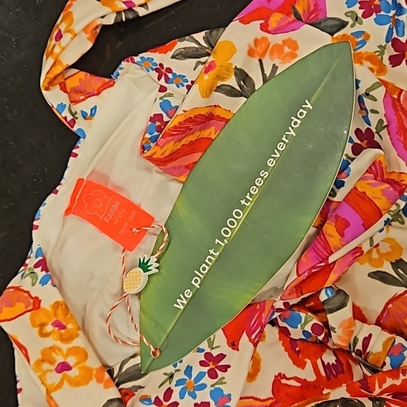 💕FARM RIO💕 Spring Bananas One Piece Swimsuit ~ Spring Bananas Print XS NWT - Picture 14 of 16